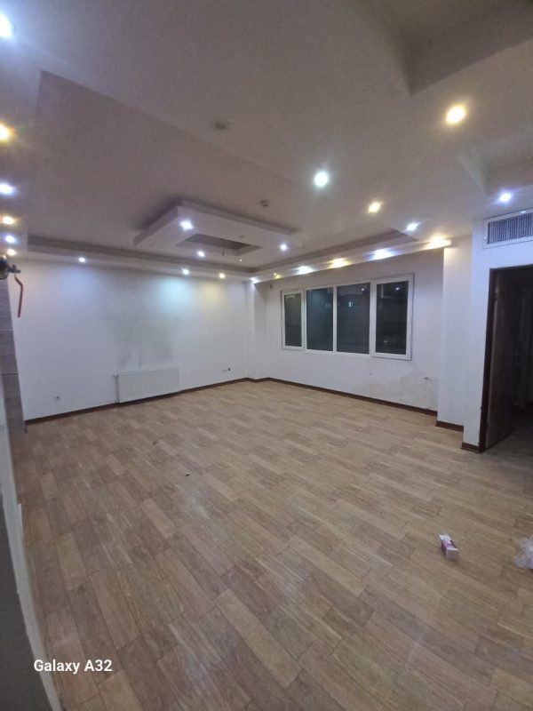 آپارتمان 85متری سنددار قیمت متری 26میلیون  محمدشهر خیابان اندیشه - Image 4