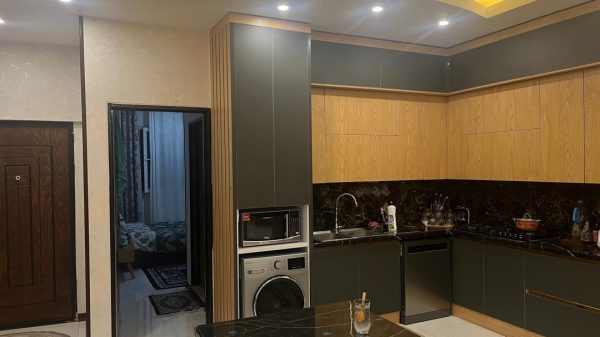 واحد سنددار 180متری محمدشهر خیابان اندیشه