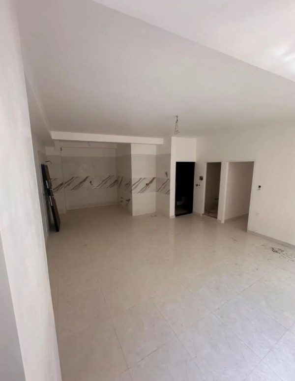 واحد سنددار نوساز خیابان حافظ 65متری - Image 3