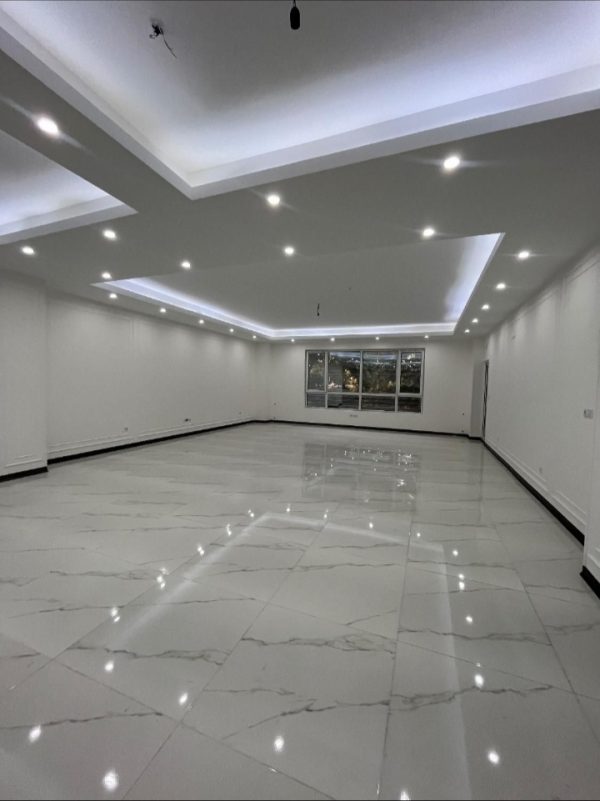 همایون ویلا محمدشهر واحد سنددار 220متری