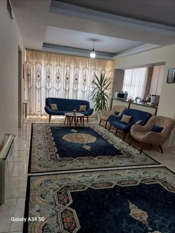 آپارتمان سنددار خیابان حافظ 95متری