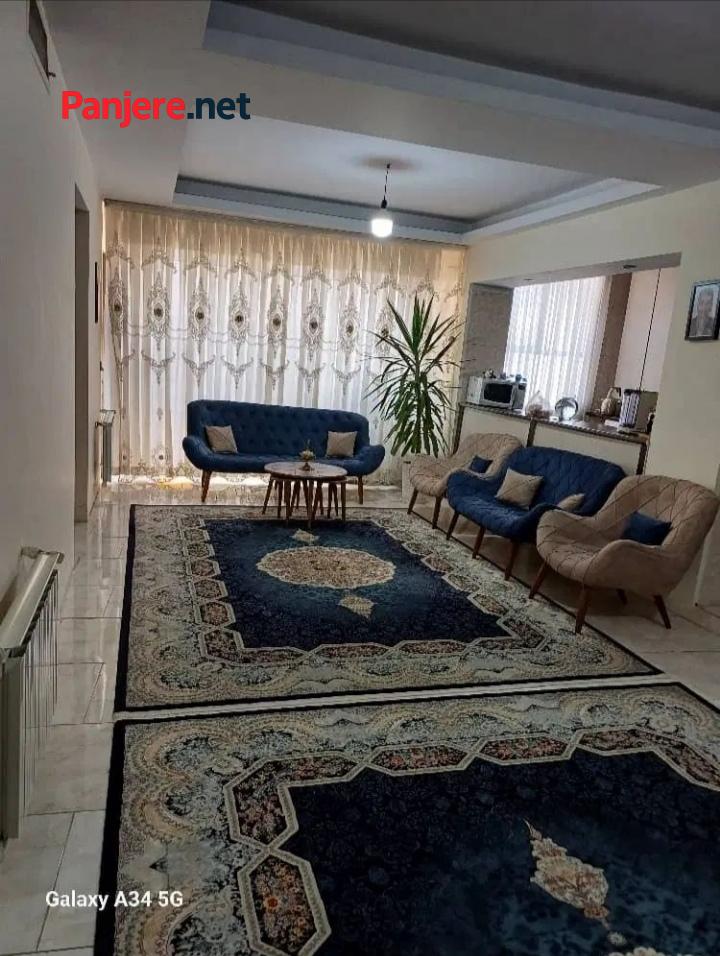 آپارتمان سنددار خیابان حافظ 95متری