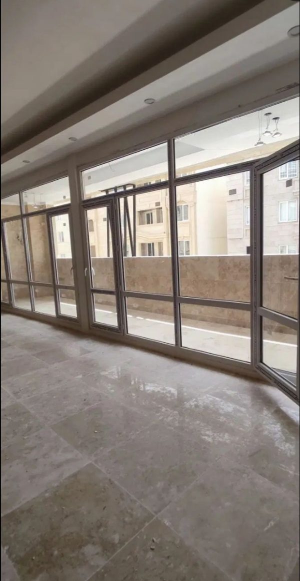واحد سنددار نوساز خیابان حافظ 200متری - Image 4